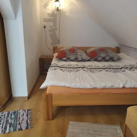 Lesna Osada Rum i privatbostad