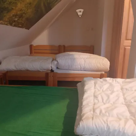 Lesna Osada Rum i privatbostad